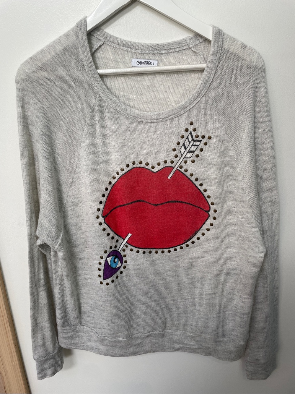 Lauren Moshi Womens top knit Arrow Lip Graphic